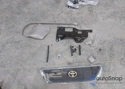 1996 Toyota Avalon Xl/Xls z USA, uszkodzony, nr VIN 4T1BF12B2TU100153